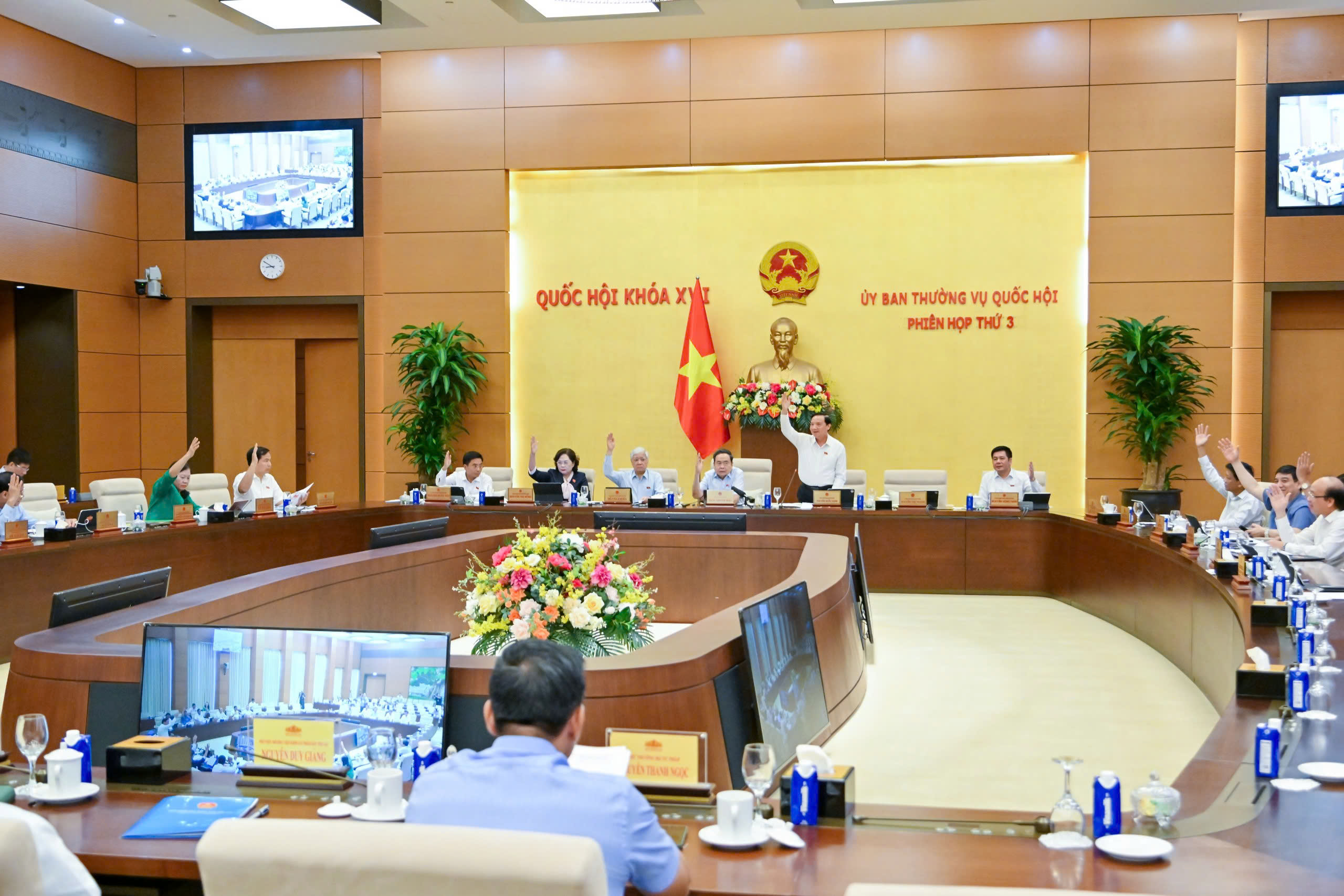 Ủy ban Thường vụ Quốc hội thông qua Nghị quyết sửa đổi quy định về thẩm quyền theo lãnh thổ của Tòa án nhân dân cấp tỉnh, khu vực