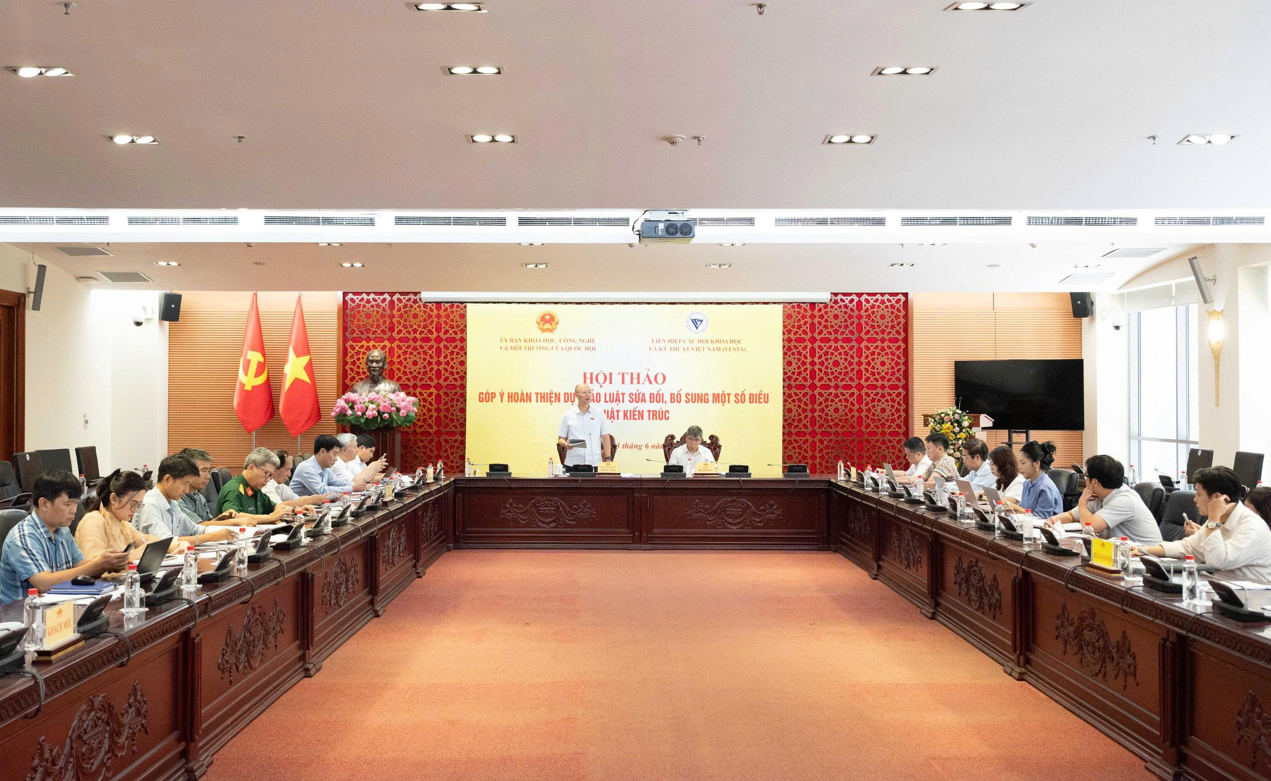 Hoàn thiện dự thảo Luật sửa đổi, bổ sung một số điều của Luật Kiến trúc để Quốc hội xem xét vào tháng 8/2026