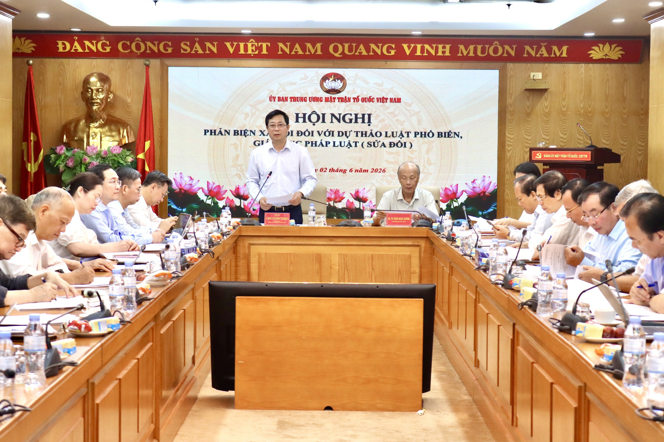 Phản biện xã hội đối với dự thảo Luật Phổ biến, giáo dục pháp luật (sửa đổi)
