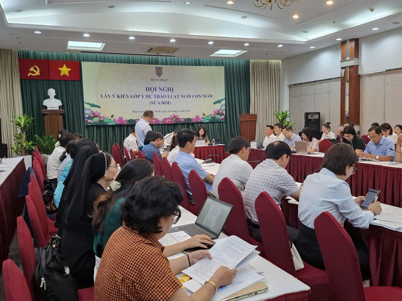 Bộ Tư pháp tổ chức hội nghị góp ý dự thảo Luật Nuôi con nuôi tại TP Hồ Chí Minh