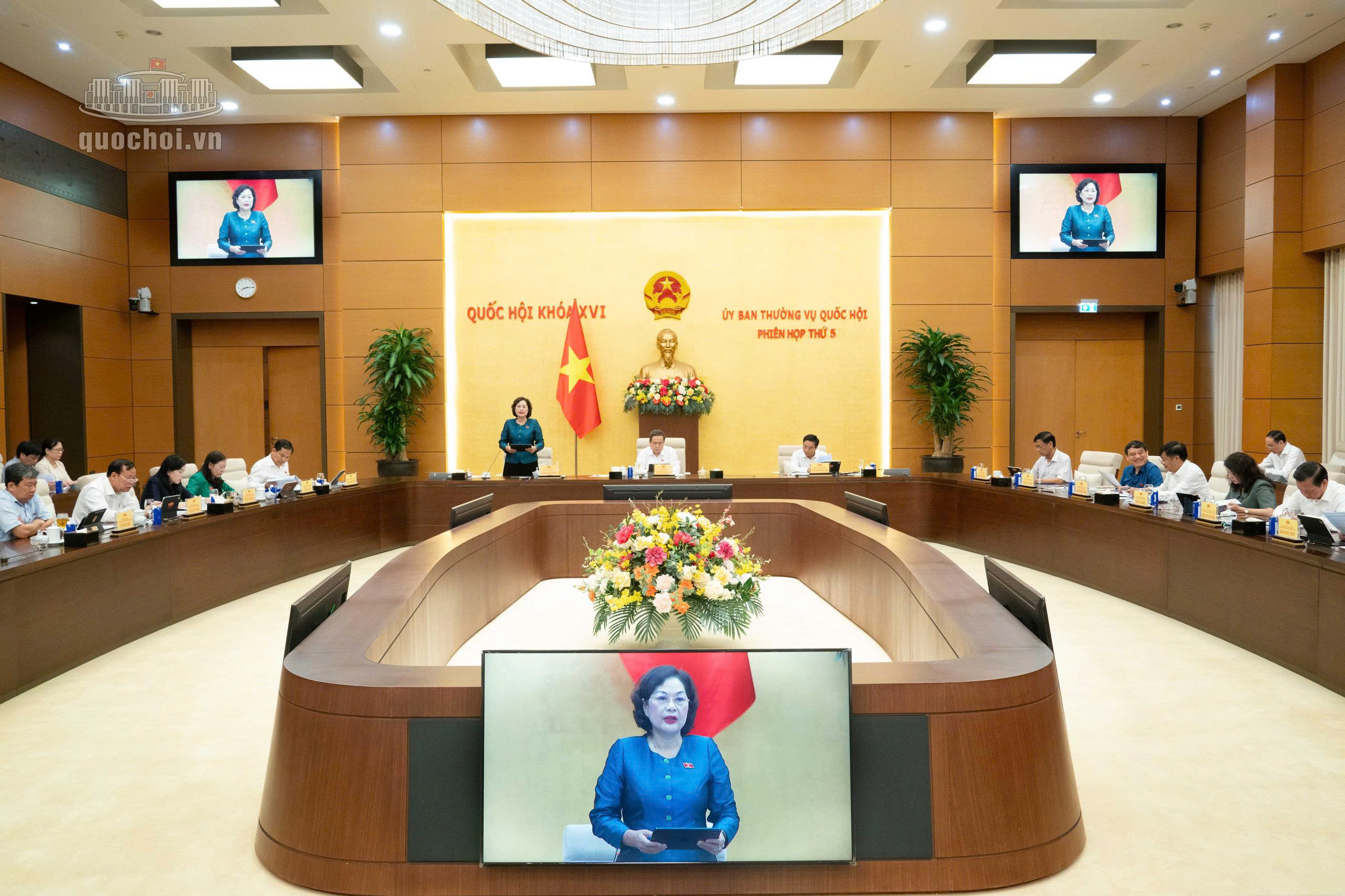 Ủy ban Thường vụ Quốc hội cho ý kiến về dự án Luật Phát triển doanh nghiệp nhỏ và vừa